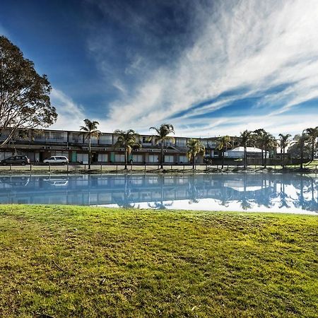 Rivers Apartments Motel Sale Gippsland Extérieur photo