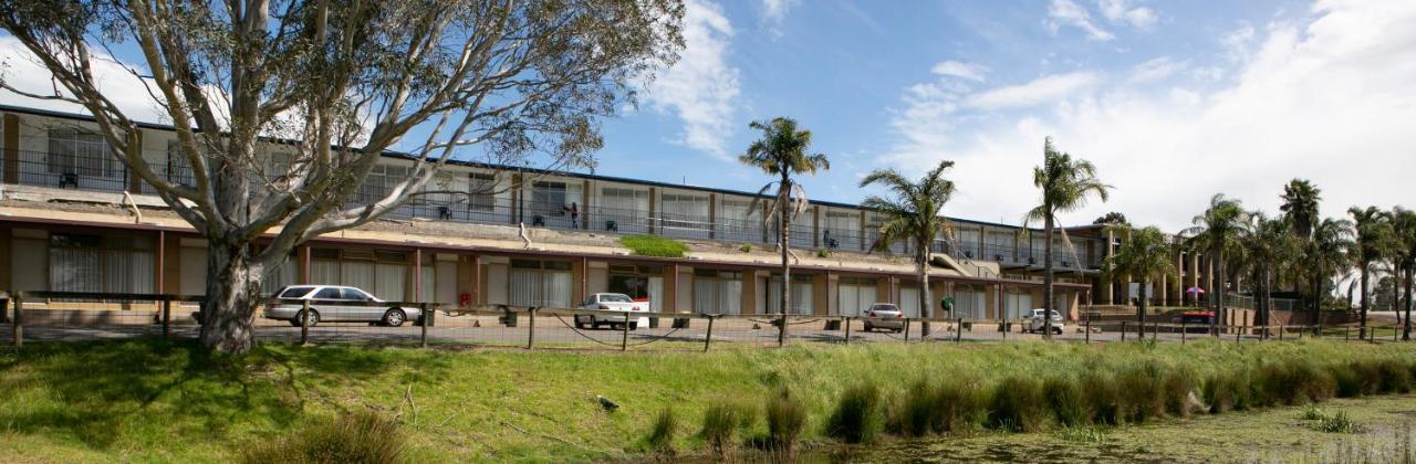 Rivers Apartments Motel Sale Gippsland Extérieur photo